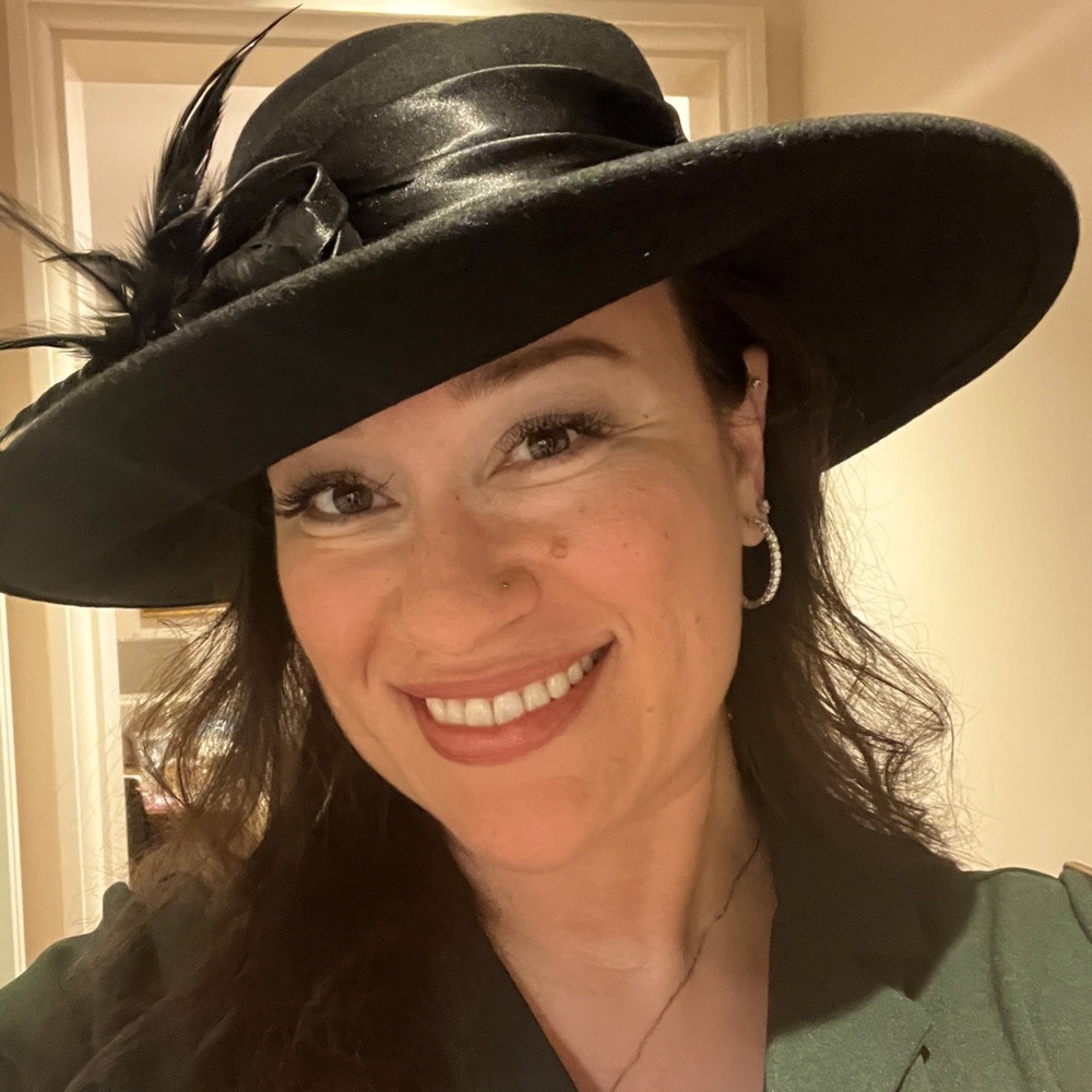 Meet your Posher, Mari
